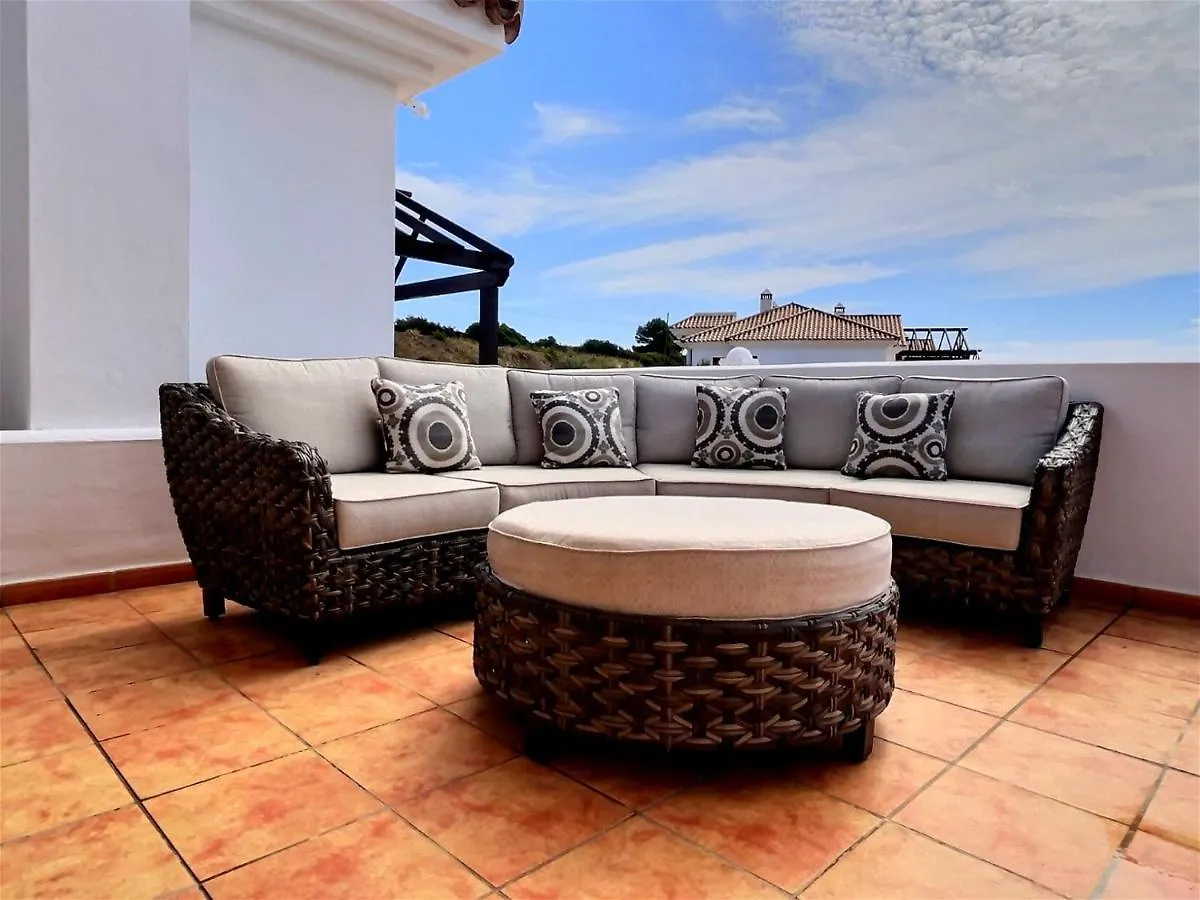 Spectacular 3 Bedroom Penthouse Apartment Casares Španělsko
