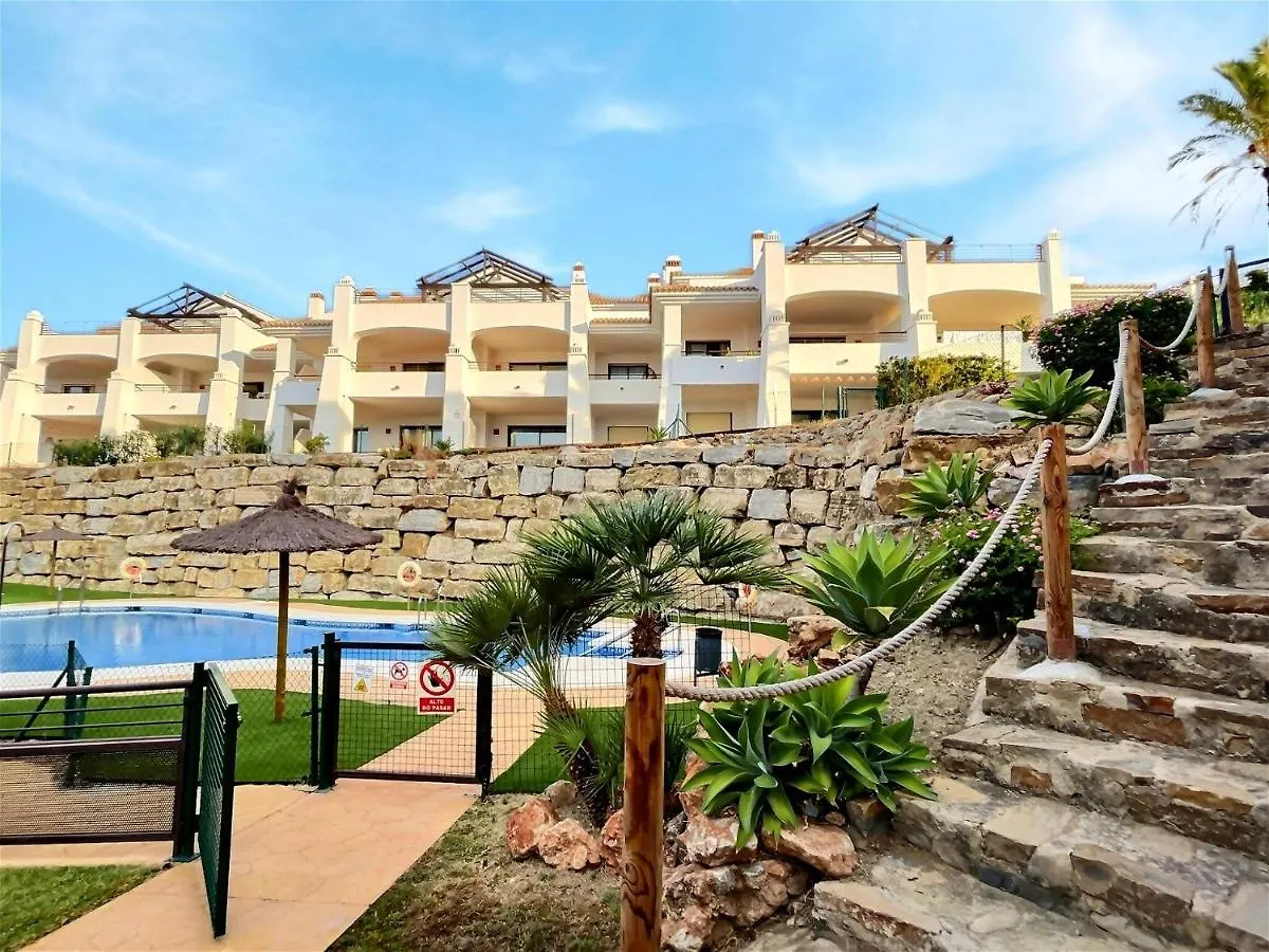 Spectacular 3 Bedroom Penthouse Apartment Casares Španělsko
